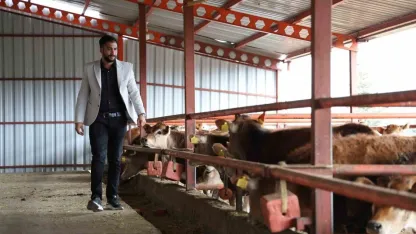 Üniversiteyi yarıda bıraktı, dede mesleğini ileriye taşımaya başladı