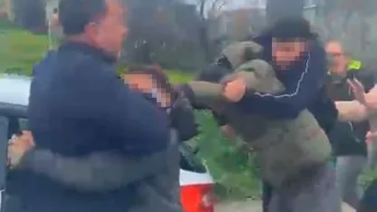 Direksiyon sınavını geçemeyen sürücü, babası ile birlikte eğitmene saldırdı