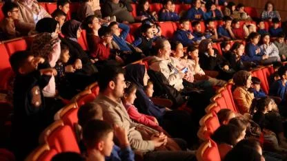 8. Samsun Uluslararası Tiyatro Festivali İbiş İşte  ile  perde açtı