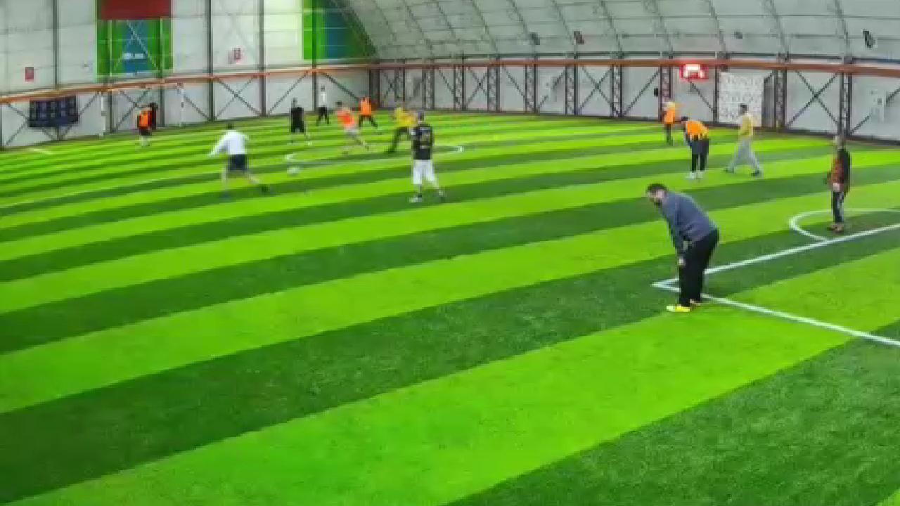 Ahmet Bilal Güler halı sahada kalp krizi geçirerek öldü