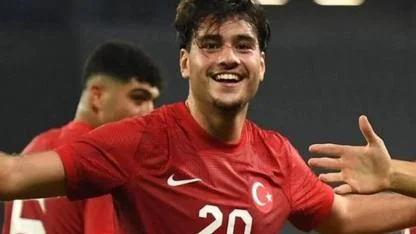 Aral Şimşir sakatlandı mı?