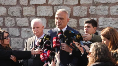 Bakan Ersoy'dan İlber Ortaylı için duygusal veda