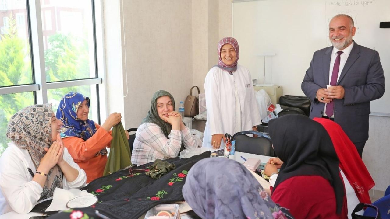 Canik Belediyesi'yle kadınlar meslek sahibi oluyor