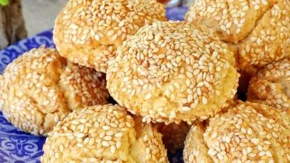 Çay saatleri için susamlı tatlı kurabiye tarifi