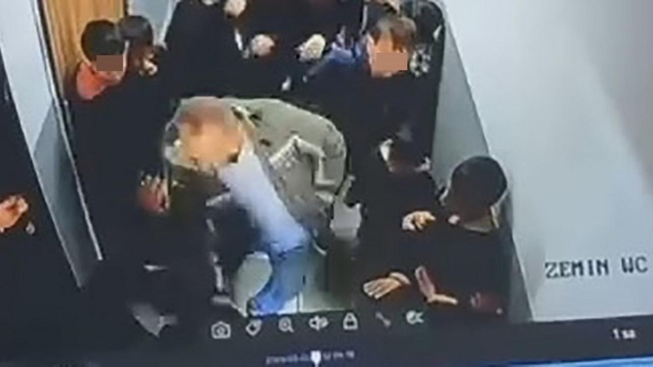 Çocuğuna kartopu atan 8 yaşındaki çocuğu darp etti