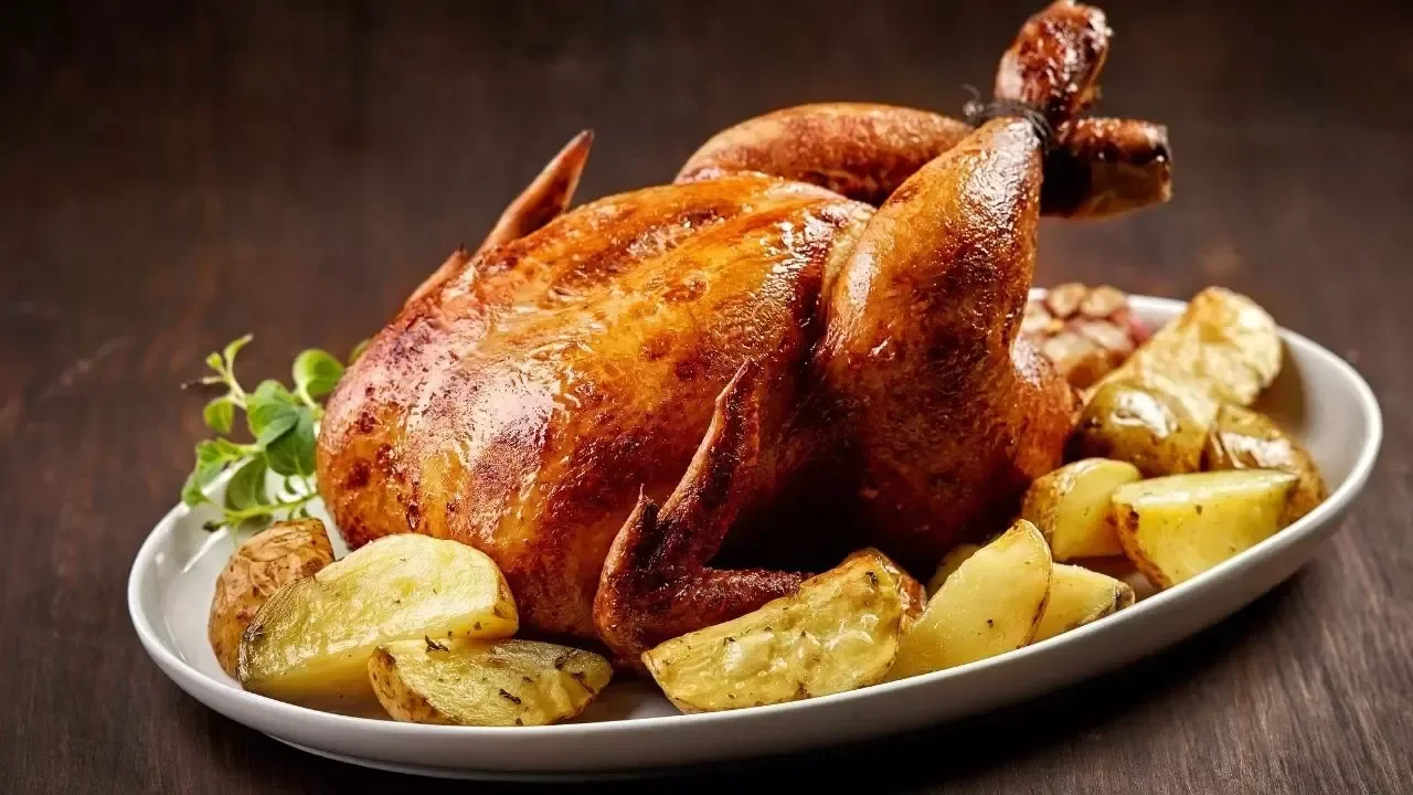 Davet sofralarına yakışan iç pilavlı tavuk tarifi