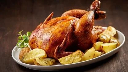 Davet sofralarına yakışan iç pilavlı tavuk tarifi