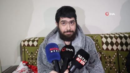 Evden çıkmayan telefon bağımlısı genç 25. yaşına bilgisayar başında girdi