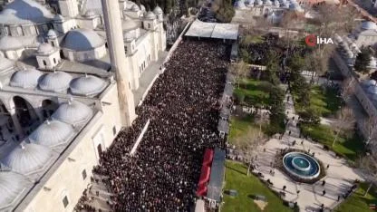 Hazirede Fatih Sultan Mehmet’ten Gazi Osman Paşa’ya: İlber Ortaylı da orada defnedildi