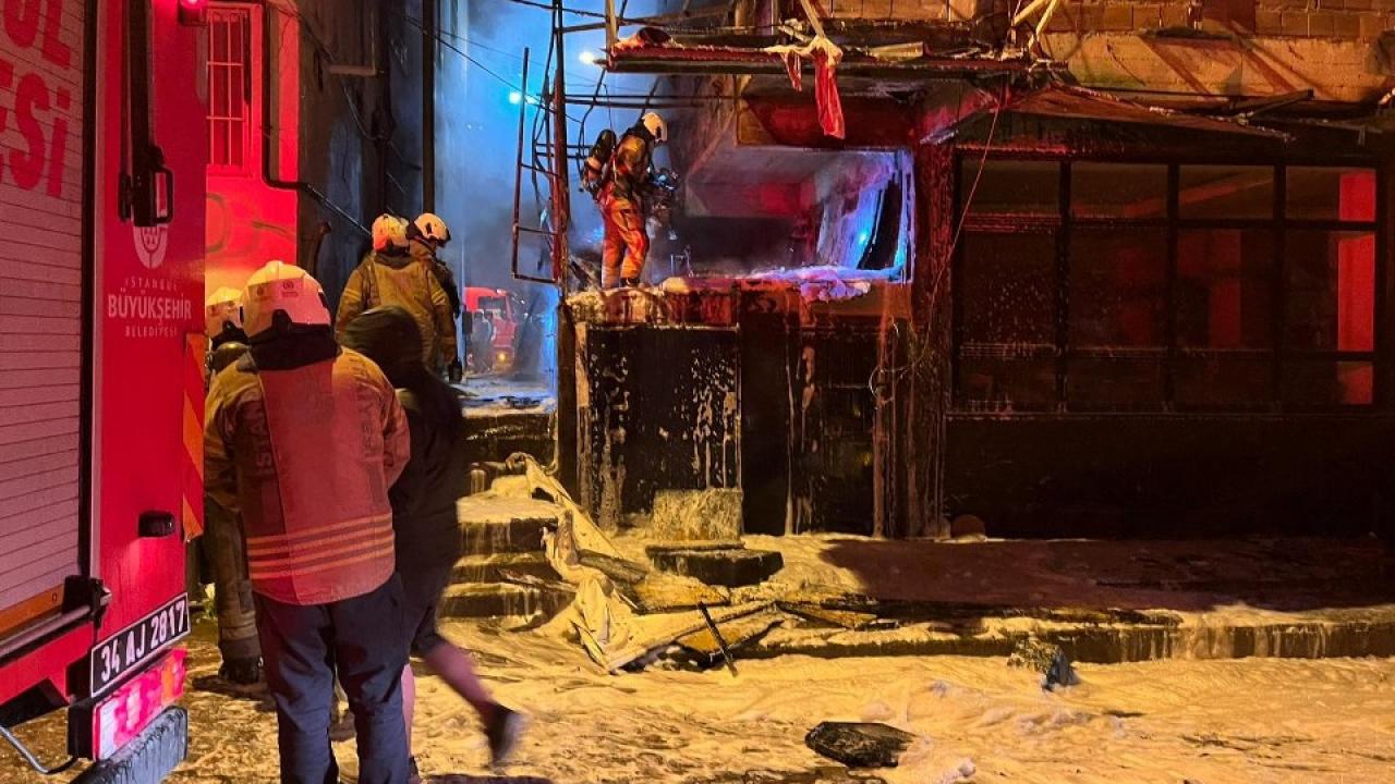 Hurda deposunda korkutan yangın!