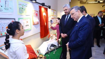 İhsan Kurnaz, okullarda öğrencilerle buluşuyor