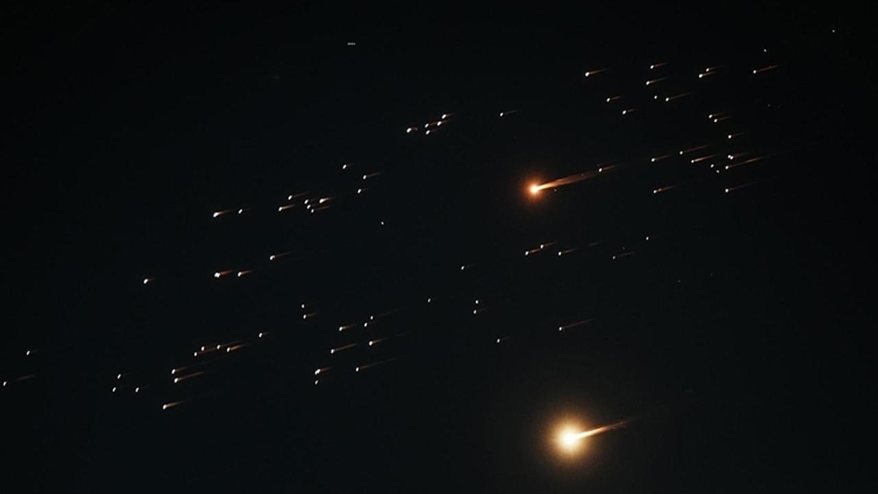 İran füze saldırıları devam ediyor! Körfez ülkelerine saldırı