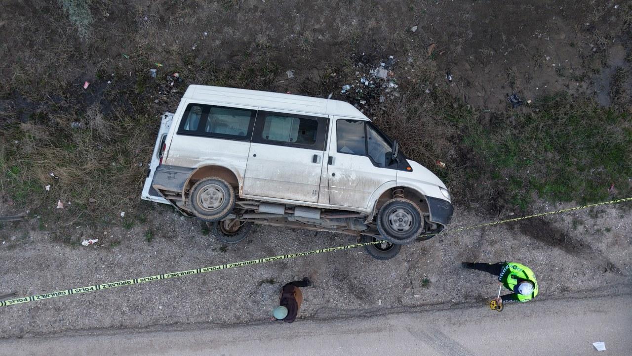 İşçi servisi kamyonla çarpıştı: 5 yaralı