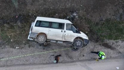 İşçi servisi kamyonla çarpıştı: 5 yaralı