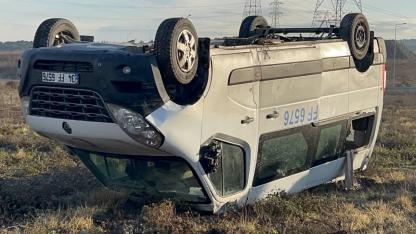 İstanbul'da işçi servisi devrildi! 1 ölü, 9 yaralı