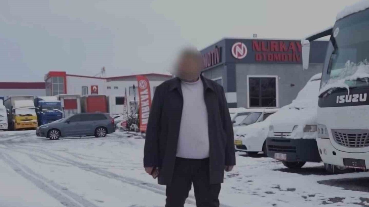 Kadın cinayeti: Eşini öldürüp kaçtı