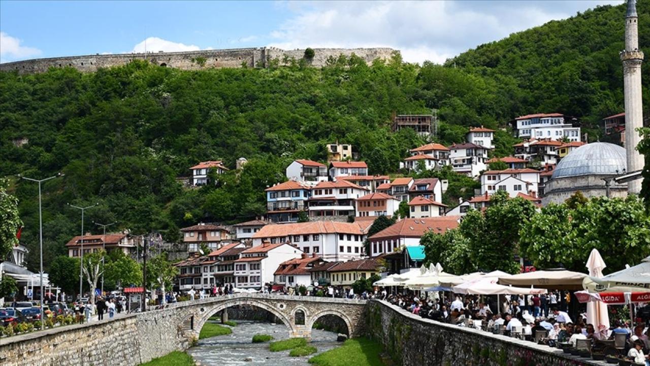 Kosova nüfusu ne kadar? Kosova hangi dili konuşuyor? Kosova nüfusu Türk mü?