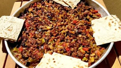 Lavaşla yenen geleneksel Elbistan tavası tarifi