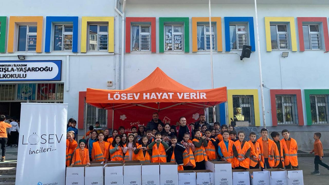 LÖSEV Samsun'dan dayanışma etkinliği