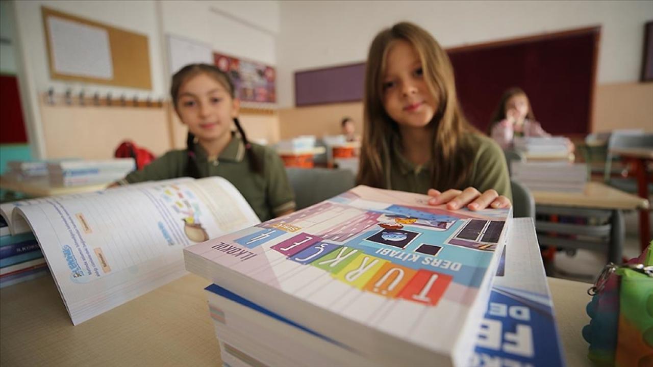 Okullar bugün tatil mi? Okullar ne zaman tatil...