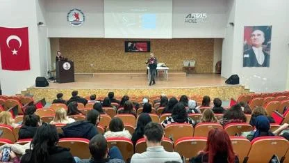 OMÜ'de yapay zeka ile bağımlılık ve siber suçlarla mücadele eğitimleri verildi