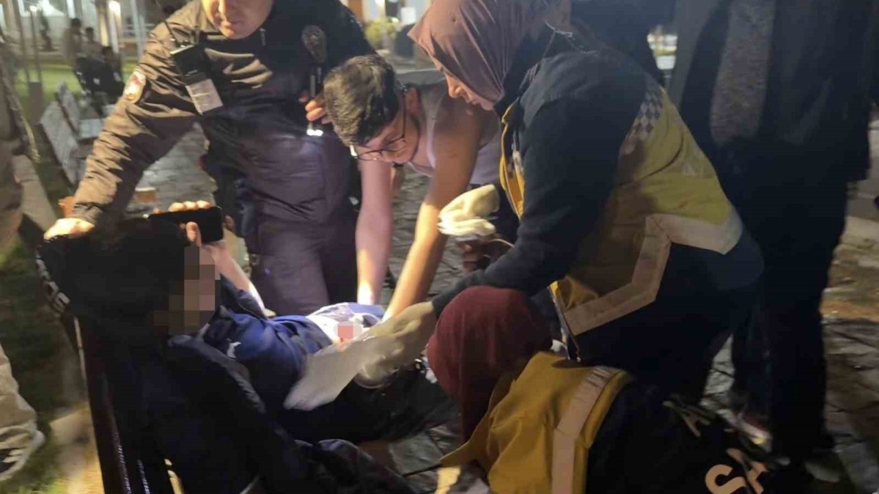 Parkta bıçaklanan çocuk ağır yaralandı