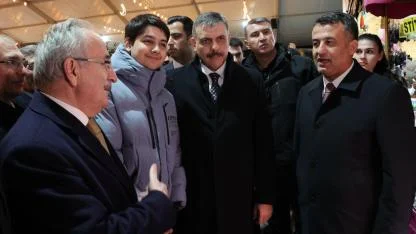 İçişleri Bakanı Mustafa Çiftçi Samsun'da Ramazan Sokağı'nı gezdi