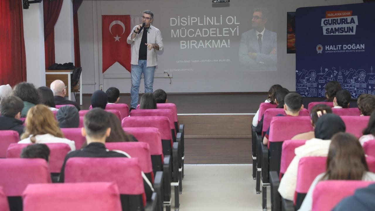 Samsun Büyükşehir kariyer yolculuğunda öğrencilerin yanında