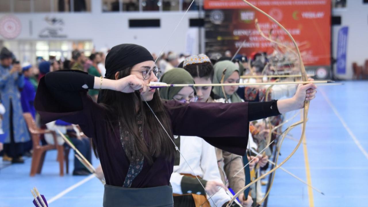 Samsun, Geleneksel Türk Okçuluk Gençler ve Büyükler Salon Puta Türkiye Şampiyonası'na ev sahipliği yapıyor