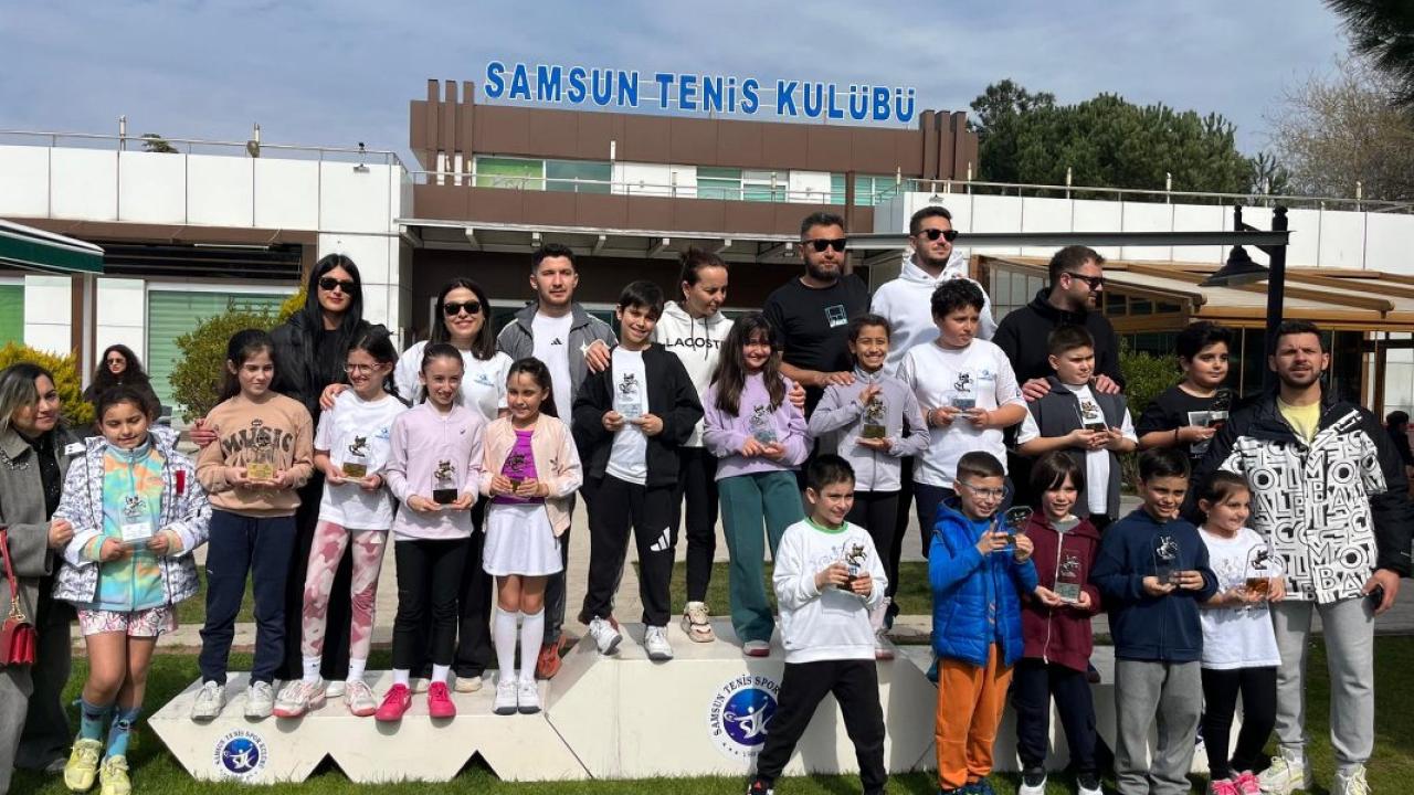 Samsun Tenis Kulübü'den şampiyonluklara ambargo koydu