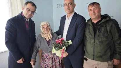 Samsun Yakaket'te yaşlılara anlamlı ziyaret