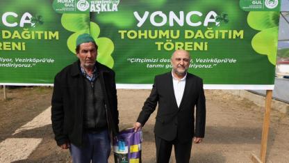 Samsun'da  çiftçilere yonca tohumu desteği