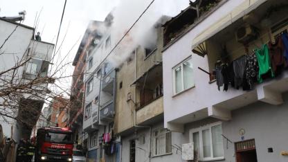 Samsun’da evde çıkan yangın eşyalara zarar verdi