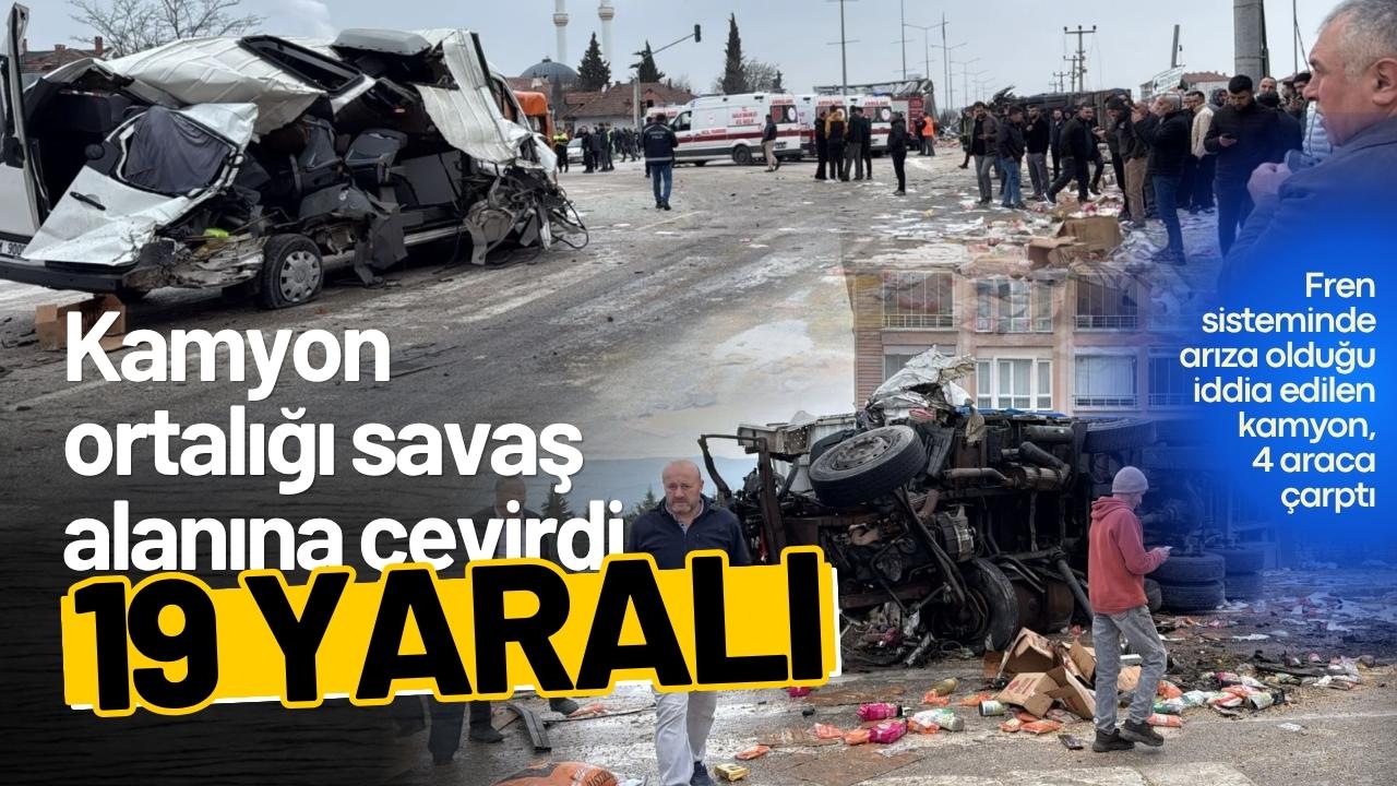 Samsun'da fren sisteminde arıza olduğu iddia edilen kamyon 4 araca çarptı: 19 yaralı