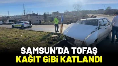 Samsun'da iki otomobil çarpıştı: Tofaş kağıt gibi katlandı