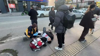 Samsun’da kaza! Yola savruldular