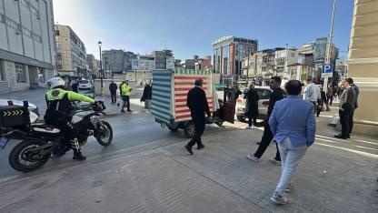 Samsun'da motor park halindeki araca çarptı! 1 yaralı