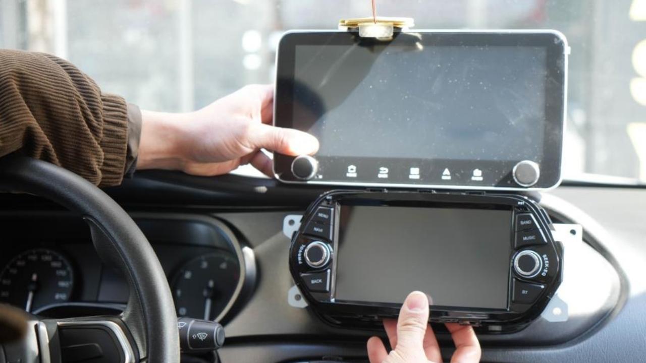 Samsun'da multimedya ekran, işleri düşürdü APP plaka ise artırdı