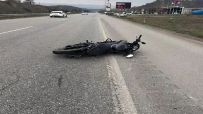 Samsun'da otomobilin çarptığı motosikletli ağır yaralandı