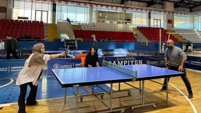 Samsun'da Tıp Bayramı kapsamında masa tenisi turnuvası düzenlendi