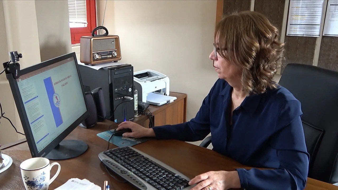 Samsunlu uzman uyardı:  Sosyal medya evlilikleri yıpratıyor