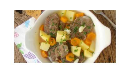 Sebzeli ve terbiyeli kemikli et haşlama tarifi