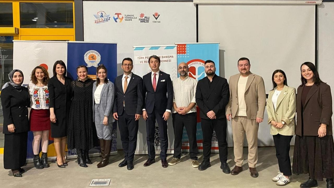 Türk Psikolojik Danışma ve Rehberlik Derneği Samsun Temsilcisi Seyrek: Gönüllere rehberlik eden mesleğin fertleriyiz