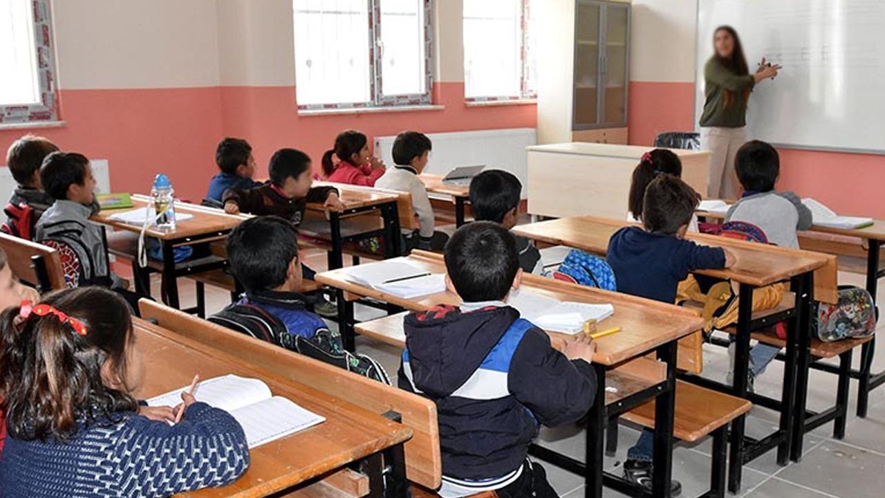 1 Mayıs okullar tatil mi?