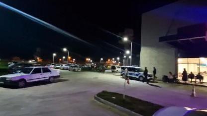 4 çocuk annesi kadını öldürdü, ardından bileklerini kesti