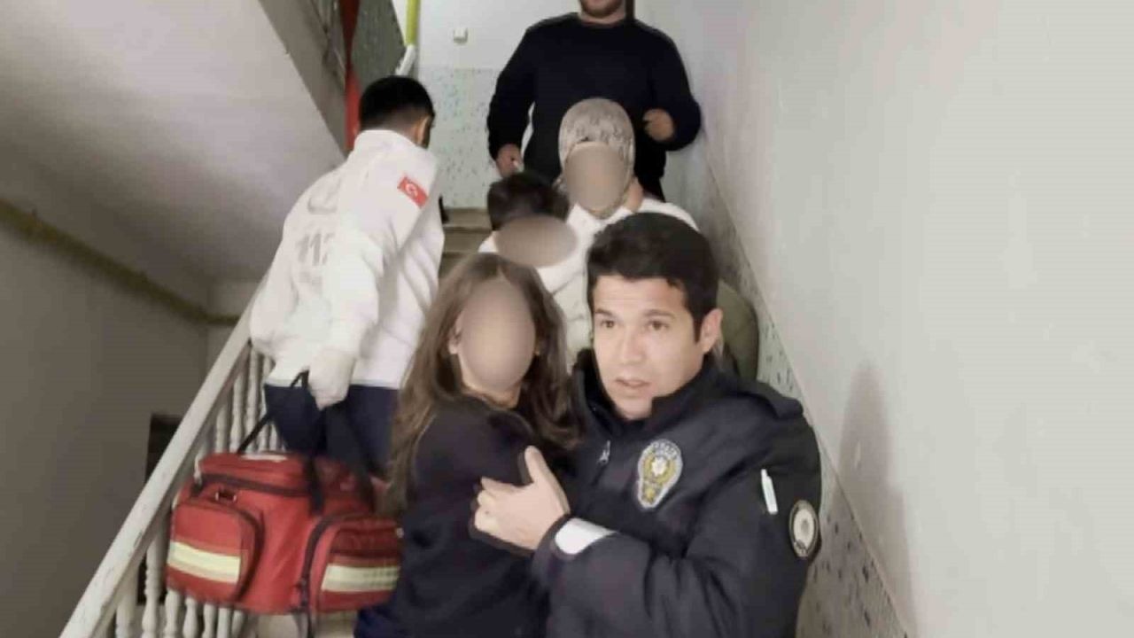 5 katlı apartmanda yangın paniği, bina tahliye edildi