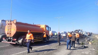 Ankara’da iki araç kafa kafaya çarpıştı: 5 ölü