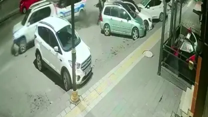 Polisin dur ihtarına uymayan sürücü, ortalığı savaş alanına çevirdi