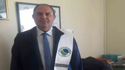 Üniversitede daire başkanı Osman Savaş Çetiner makam odasında öldü