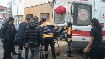 Boşanma aşamasında olduğu eşini dört yerinden bıçaklayıp eve kilitledi